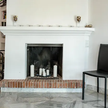 3 Townhouse With Private Garden In Holiday home Marbella
