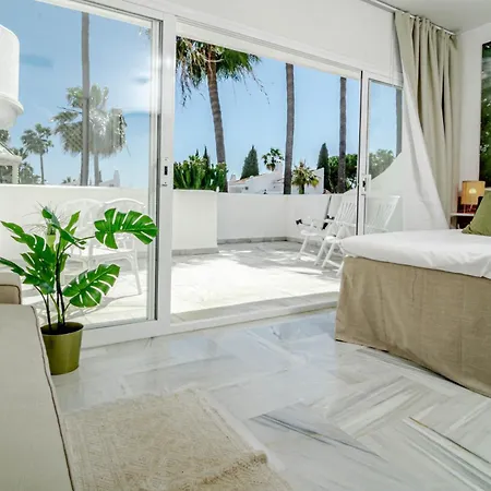 3 Townhouse With Private Garden In Marbella